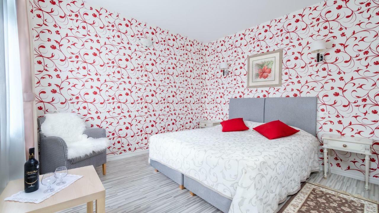 Parus Boutique Hotel Jūrkalne Kültér fotó