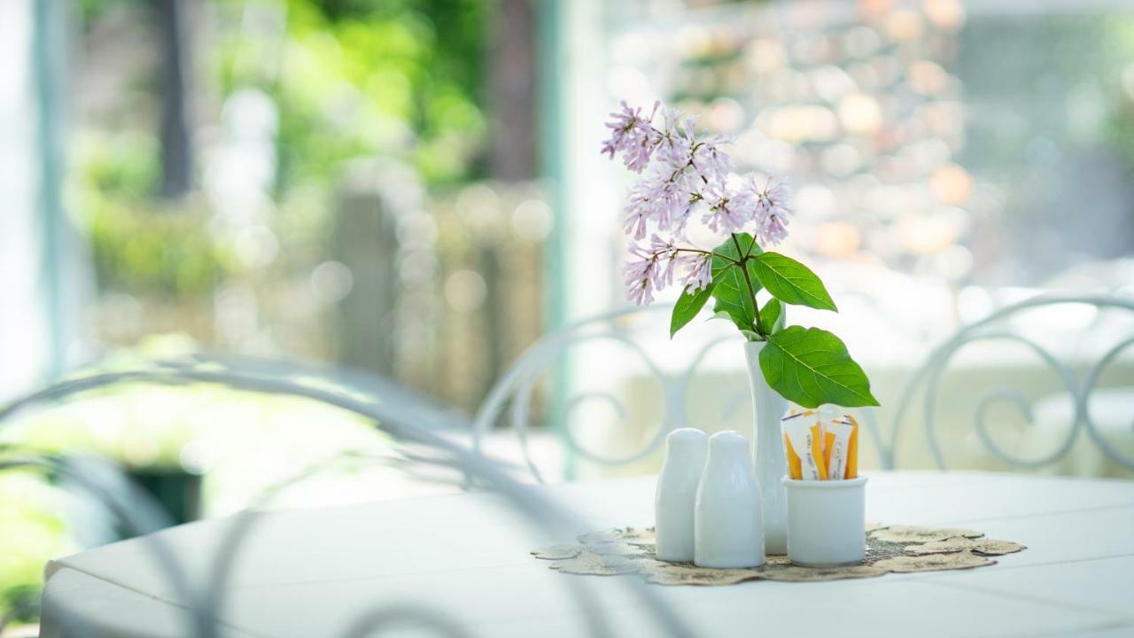 Parus Boutique Hotel Jūrkalne Kültér fotó